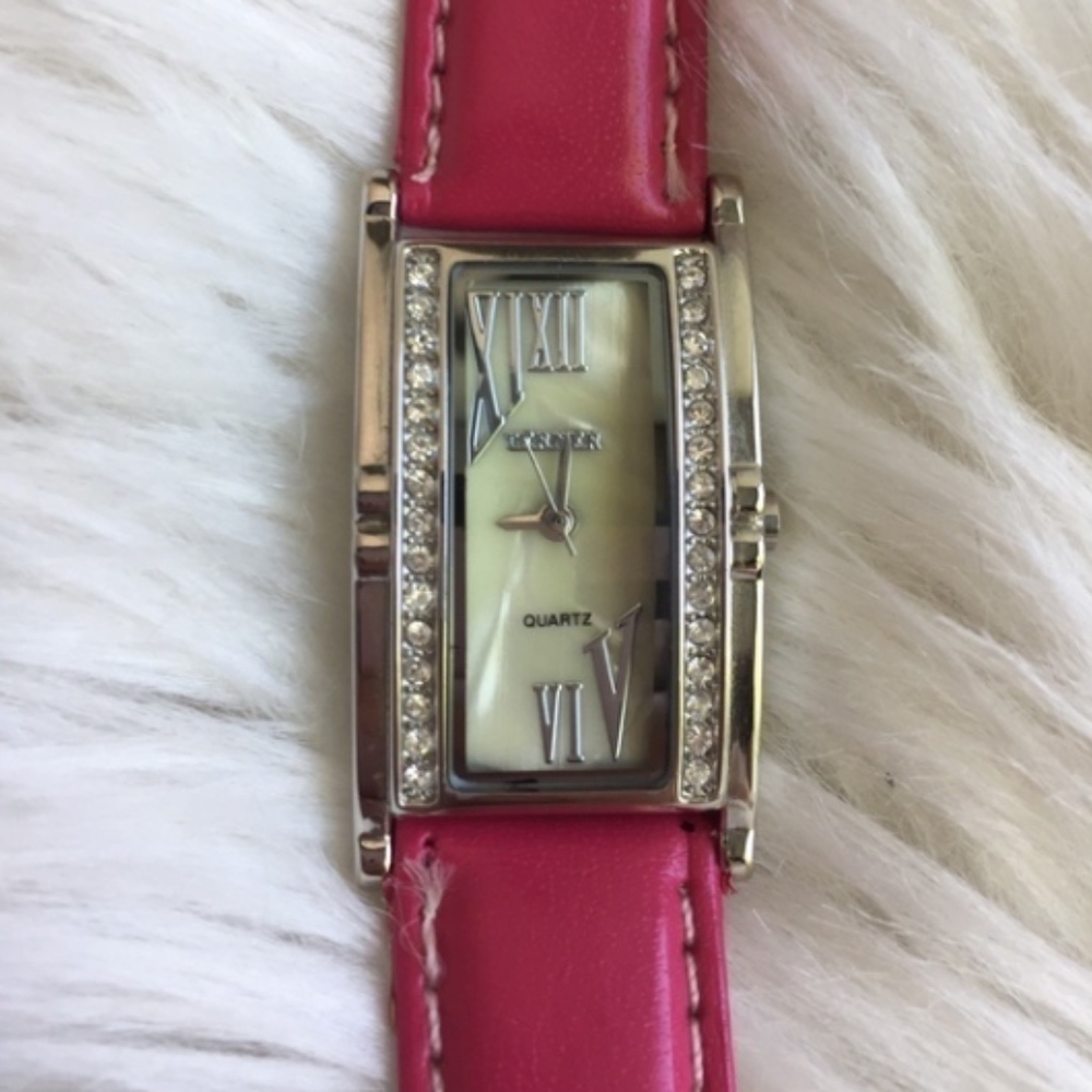 Terner Pink Rhinestone Watch - Picture 3 of 7